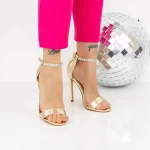 Sandale s tankom petom za žene 2KV90 Zlatna | Mei