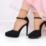 Cipele s tankom petom i platformom 3XKK9 Crna | Mei