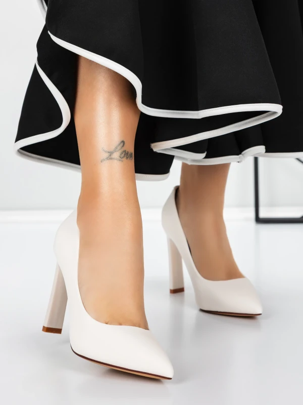 Cipele s debelom petom 3DC36 Bež | Mei