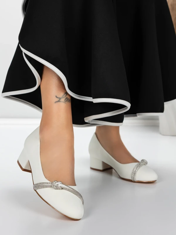 Cipele s malom petom 3XKK99 Bijela | Mei