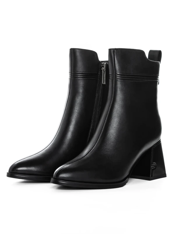 Niske čizme s debelim potplatom K107-55-B81A Crna Jose Simon