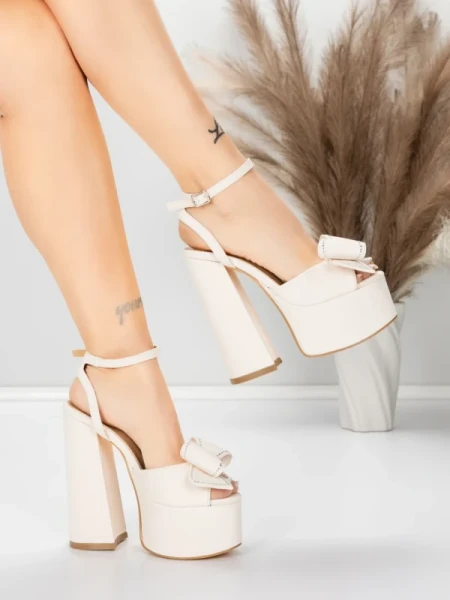 Sandale s debelom petom i platformom za žene 3KV52 Bež | Mei