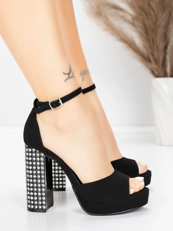 Sandale s debelom petom i platformom za žene 5KV71 Crna | Mei